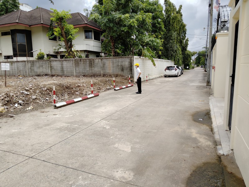 ขายที่สวย 96 ตรว. ถมแล้ว ซอยแจ้งวัฒนะ-ปากเกร็ด4 ตรงข้ามเทศบาลปากเกร็ด